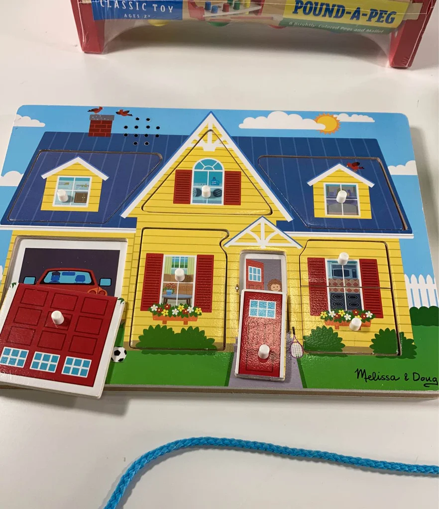 Melissa & Doug Deluxe Standing Art Easel (Wood)